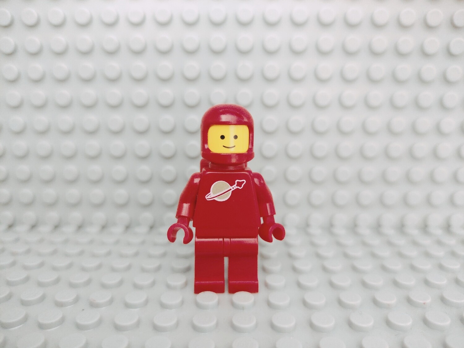 Lego Space Minifigur Classic Space Astronaut rot