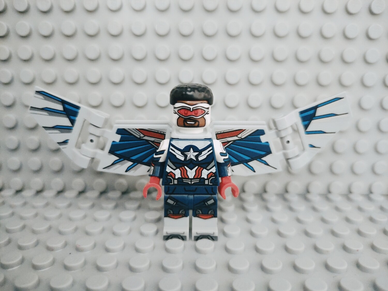 Lego Super Heroes Minifigur Captain America