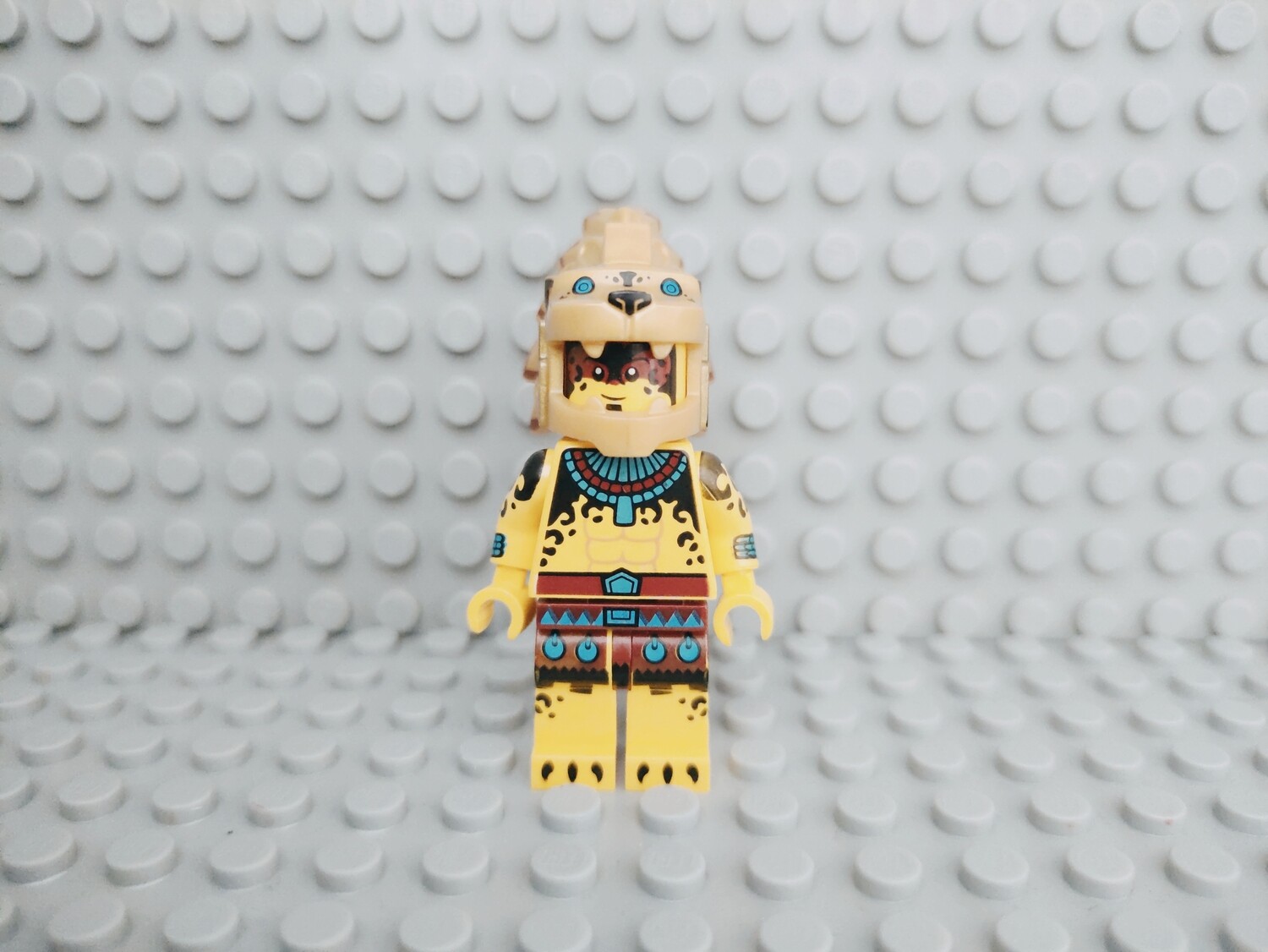 Lego Minifigures Series 7 Aztec Warrior