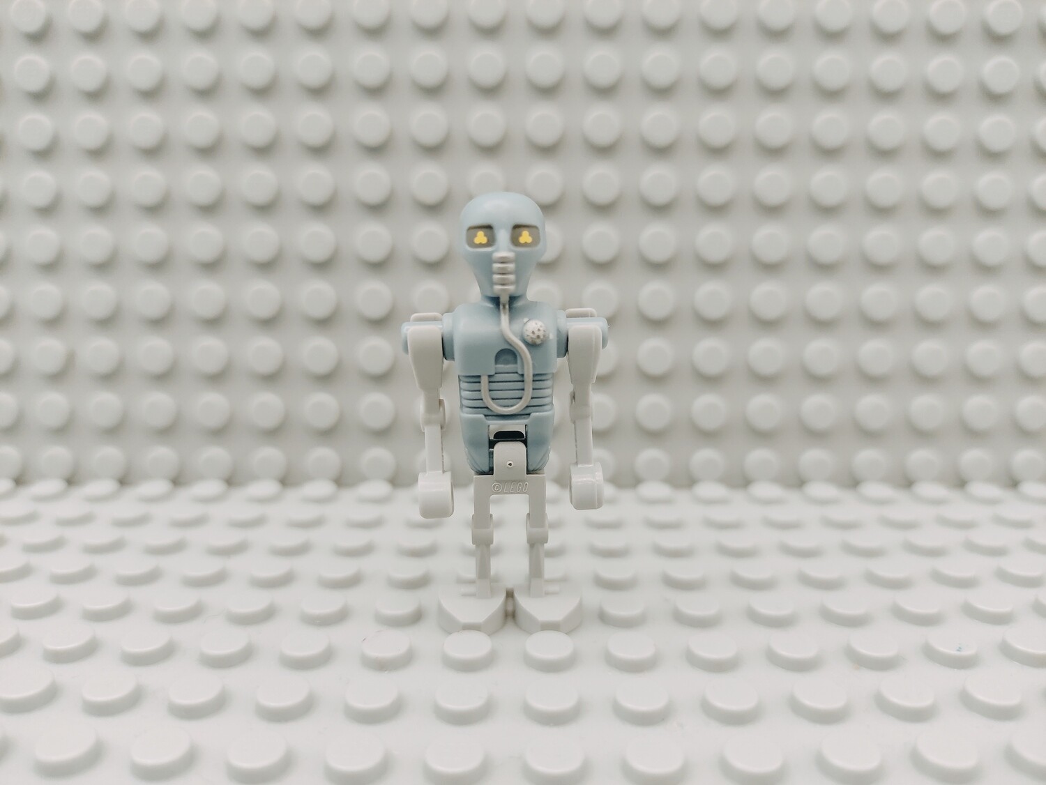 Lego Star Wars Minifigur 2-1B Medical Droid