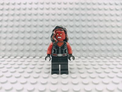 Lego Super Heroes Minifigur Red She-Hulk