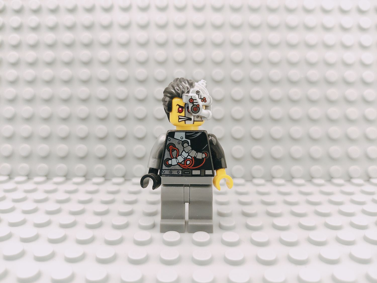 Lego Ninjago Minifigur Cyrus Borg Rebooted