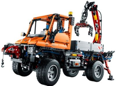 Lego Technic 8110 Mercedes-Benz Unimog U 400