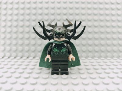 Lego Super Heroes Minifigur Hela