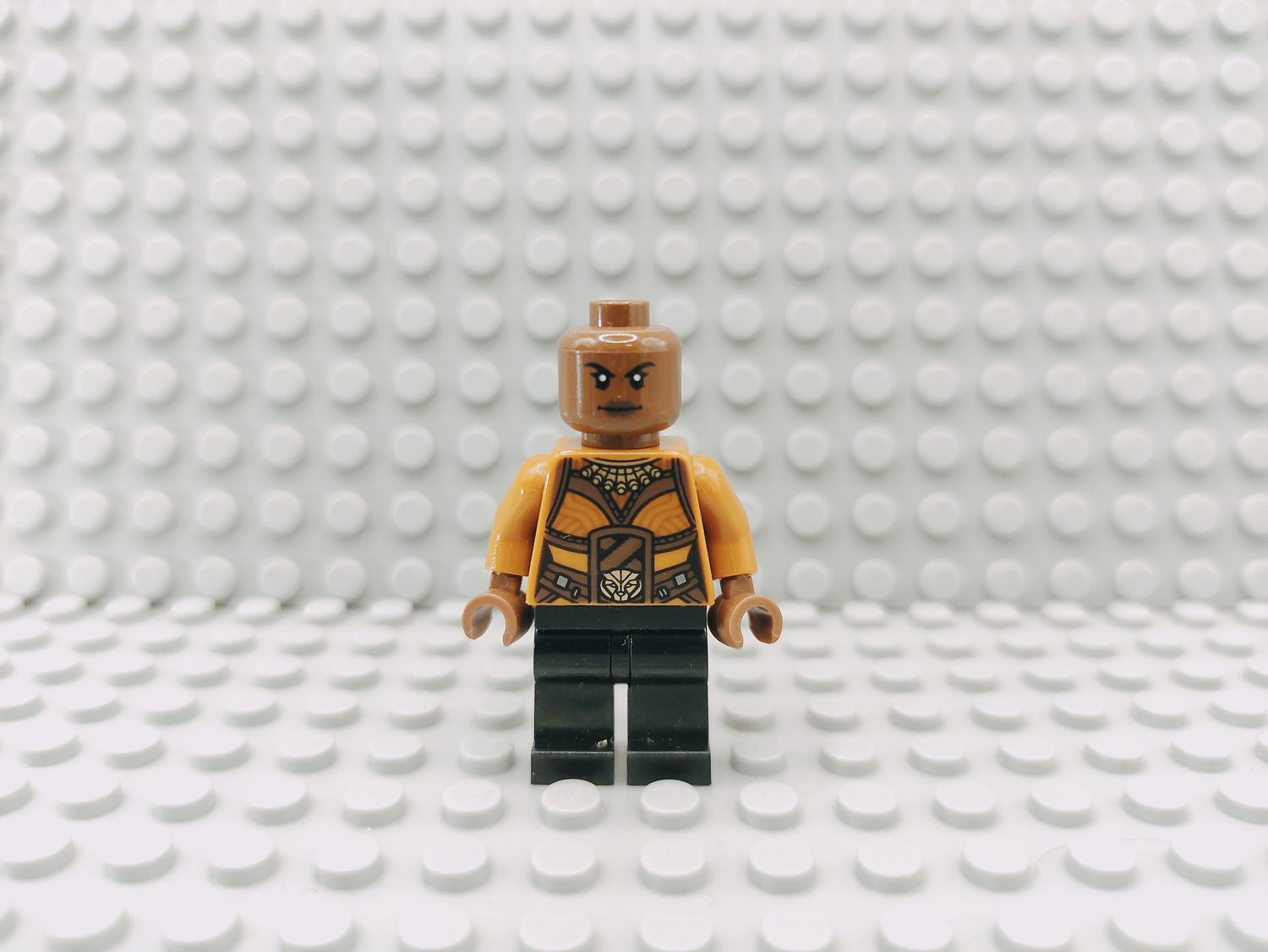 Lego Super Heroes Minifigur Okoye