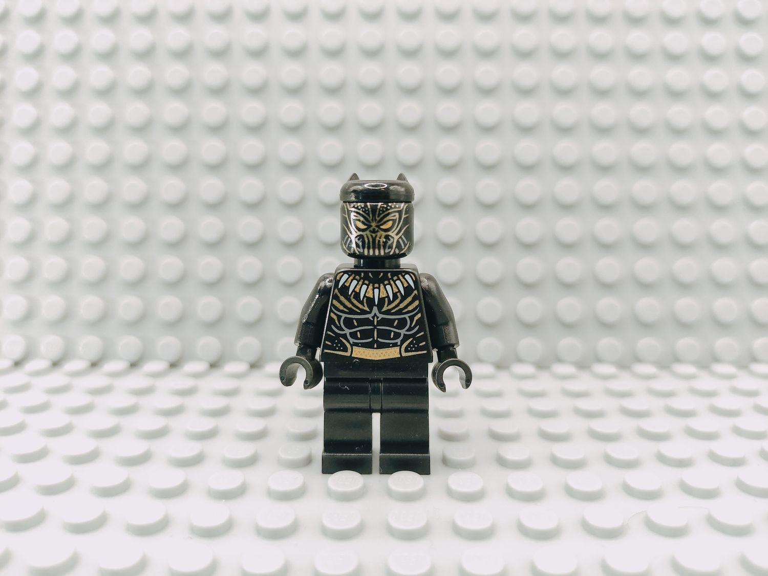 Lego Super Heroes Minifigur Golden Jaguar