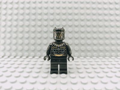 Lego Super Heroes Minifigur Golden Jaguar