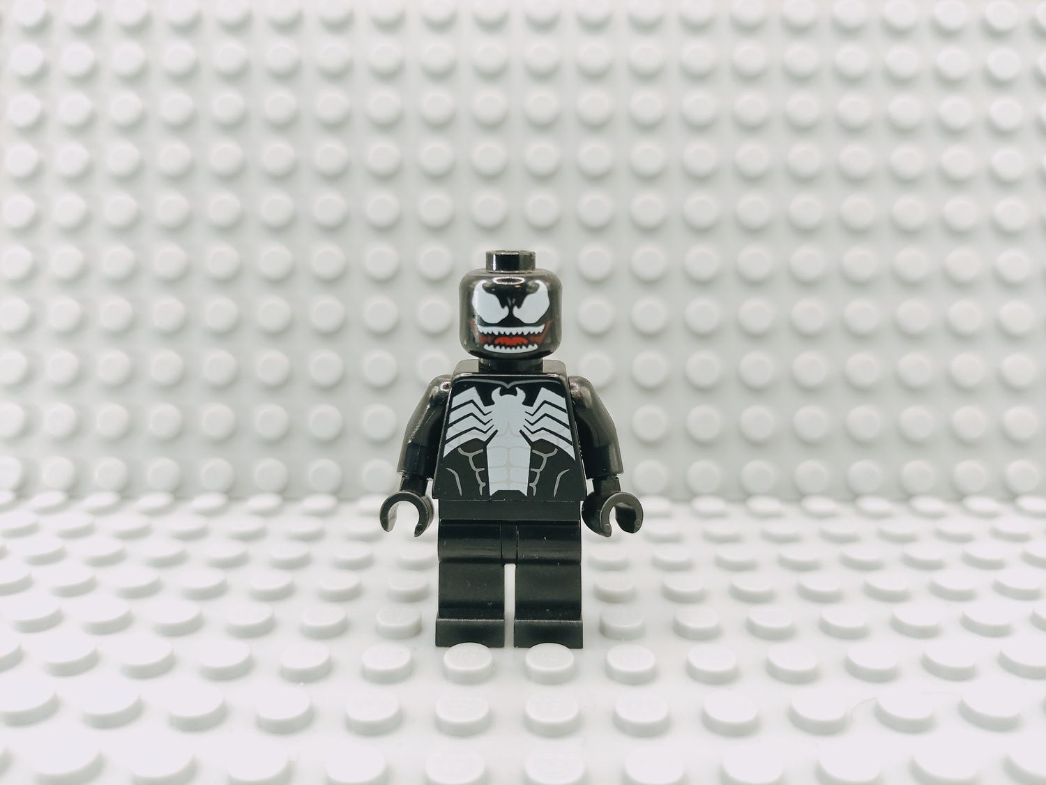 Lego Super Heroes Minifigur Venom