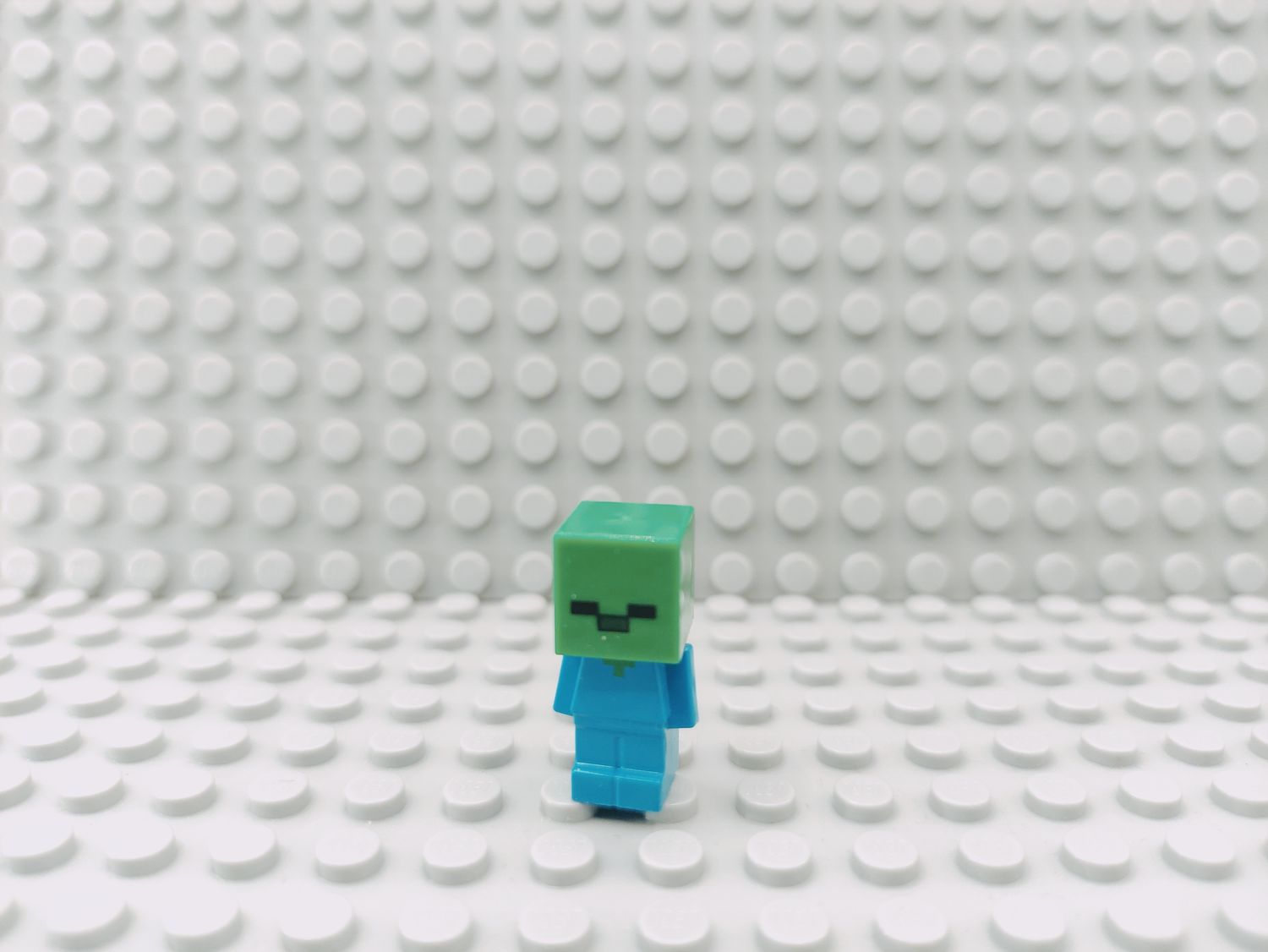 Lego Minecraft Minifigur Baby Zombie