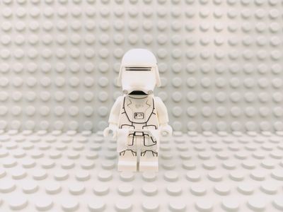 Lego Star Wars Minifigur First Order Snowtrooper