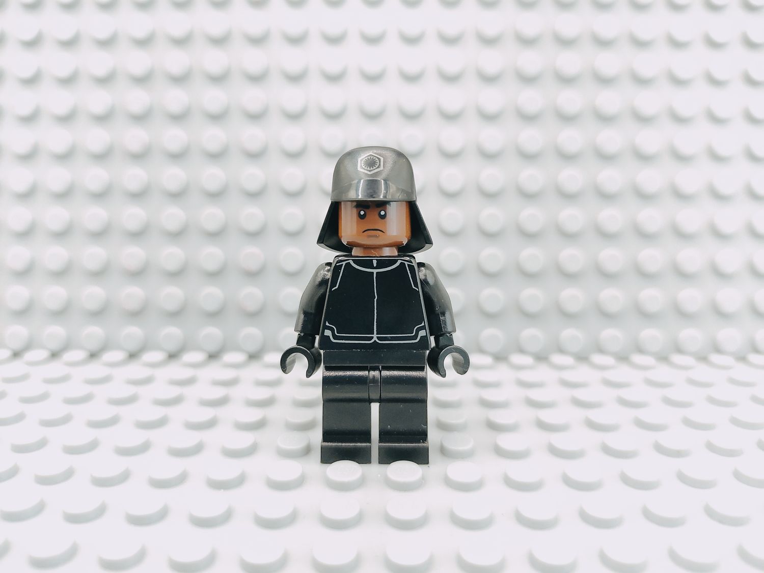 Lego Star Wars Minifigur First Order Crew Member Officer Sumistu