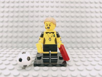 Lego Minifigures Series 24 Football Referee
