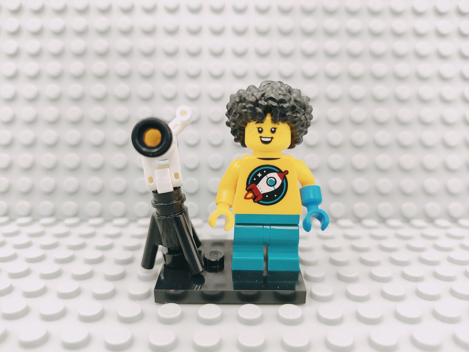 Lego Minifigures Series 27 Astronomer Kid