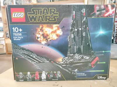 Lego Star Wars 75256 Kylo Ren's Shuttle in OVP