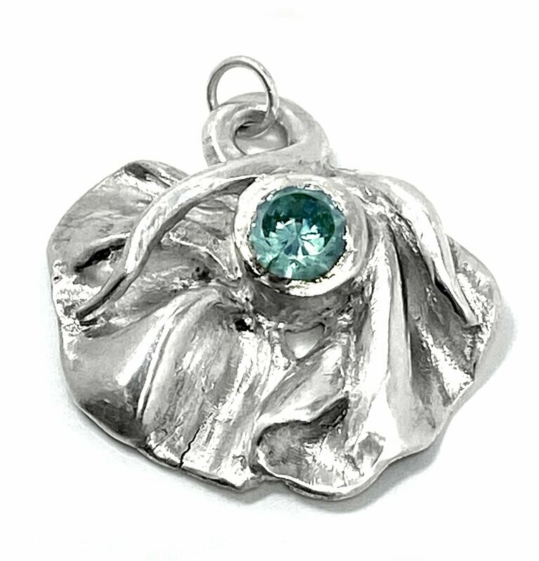 999 Feinsilber Kettenanhänger Fantasie Handarbeit 3,2cm Zirkonia in Aquamarin