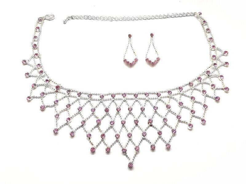 3teiliges Modeschmuck Set Halskette und Ohrringe Strass Netz 45cm 3teiliges Modeschmuck Set Halskette und Ohrringe Strass Netz 45cm