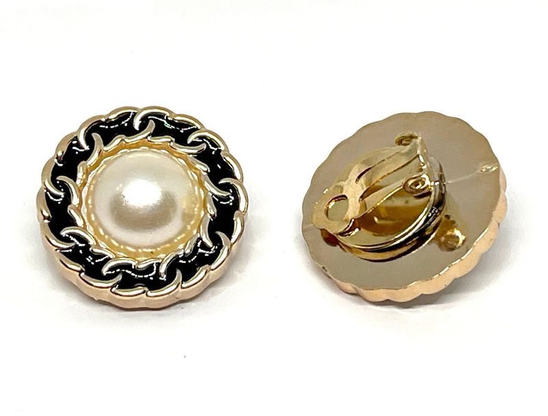 1 Paar Modeschmuck Ohrclips gold schwarz mit Perle und Kettendesign 2,5cm