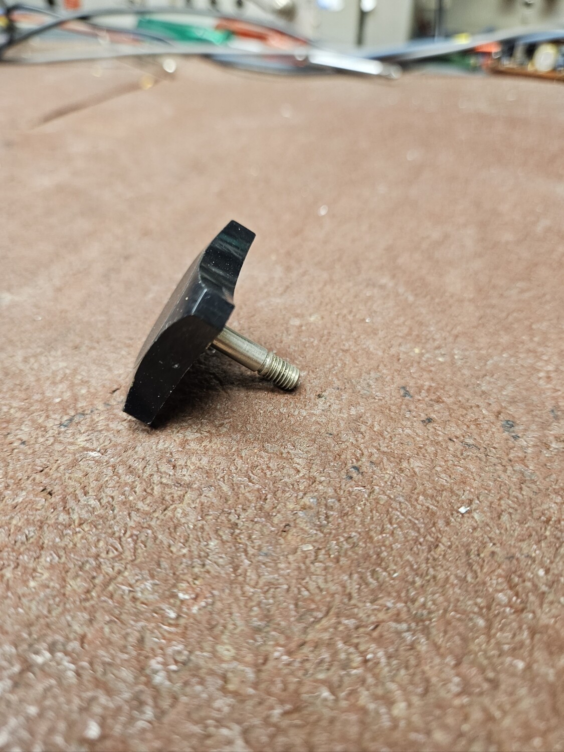 UHER Royal de Luxe / Schraube (Tragegriff)