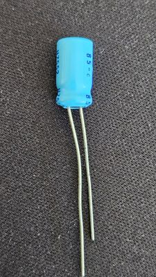 H7552 Elektrolytkondensator 47 µF / 10 V – 85 °C – Standard Radial Type