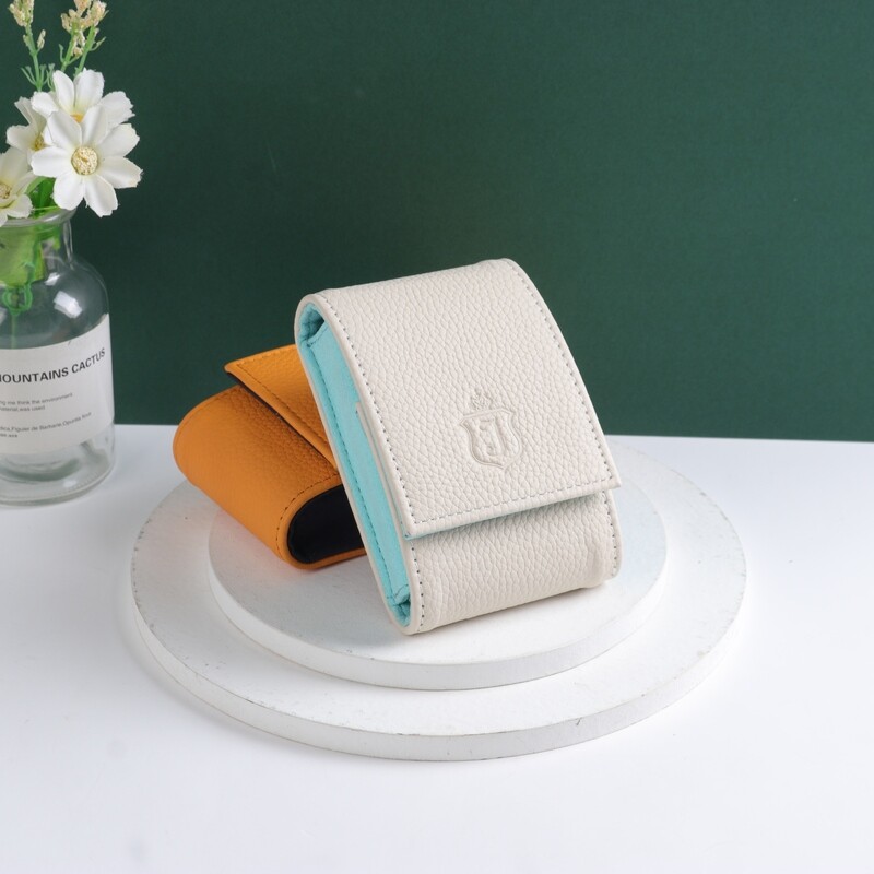 1 pcs. Watch Pouch in White Pearl