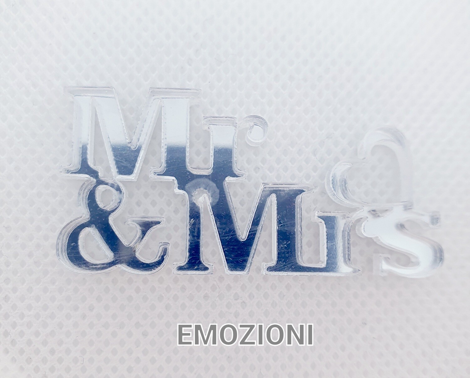MR & MRS BOX