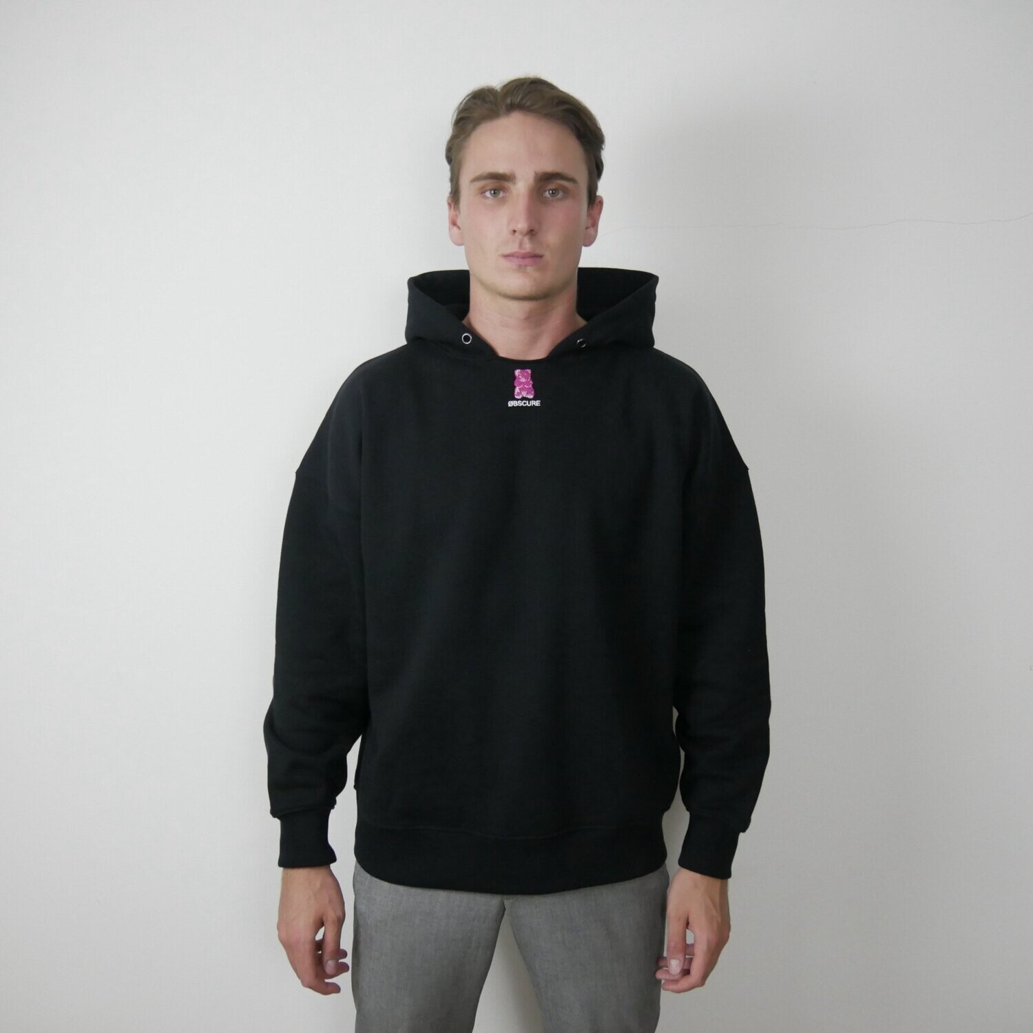 L'Ourson Rose - Hoodie ourson Brodé Noir L'Ourson Rose - Hoodie ourson Brodé Noir