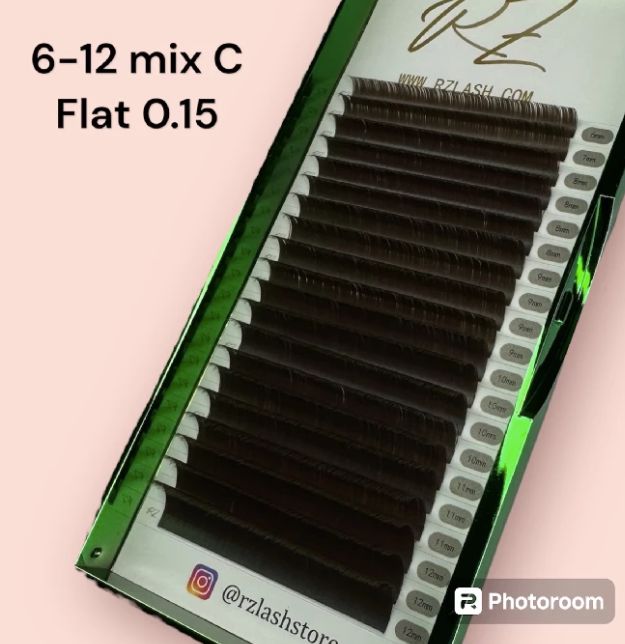 Brown RZ Lash volume and classic lashes