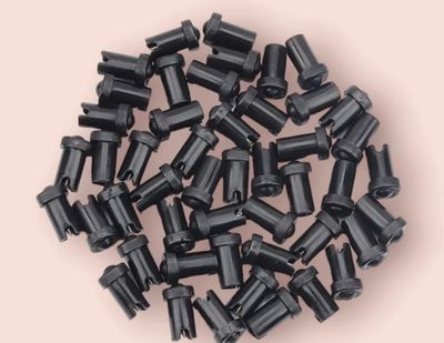 Glue nozzle pins. 3 pieces/package.