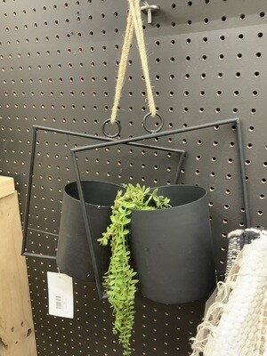 Metal bucket hanging planter