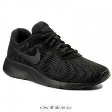 Nike 'Tanjun'' in Black