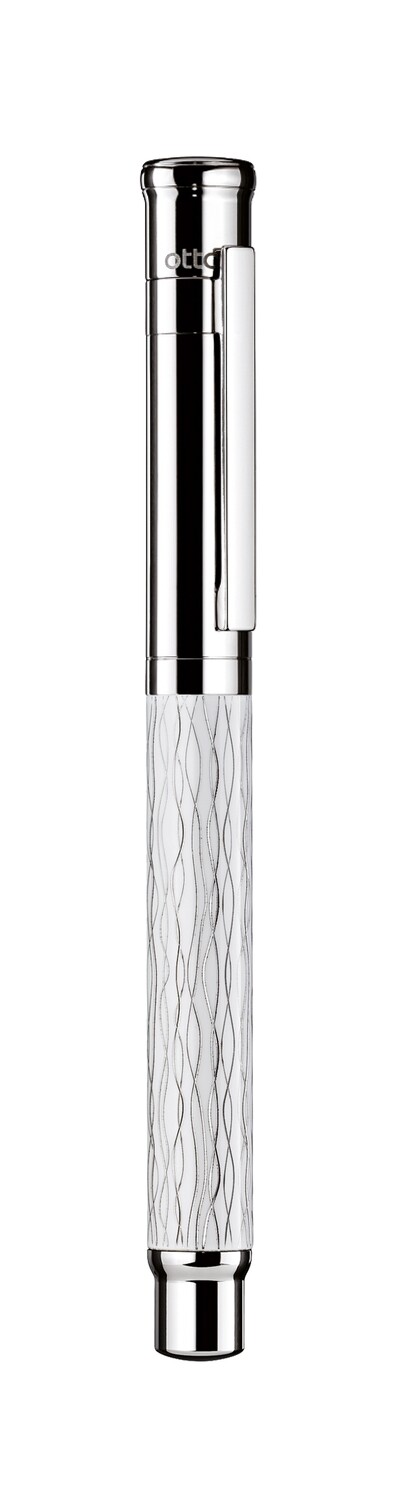 Design 04 Fountain Pen - Wave pattern with white lacquered, platinum plated