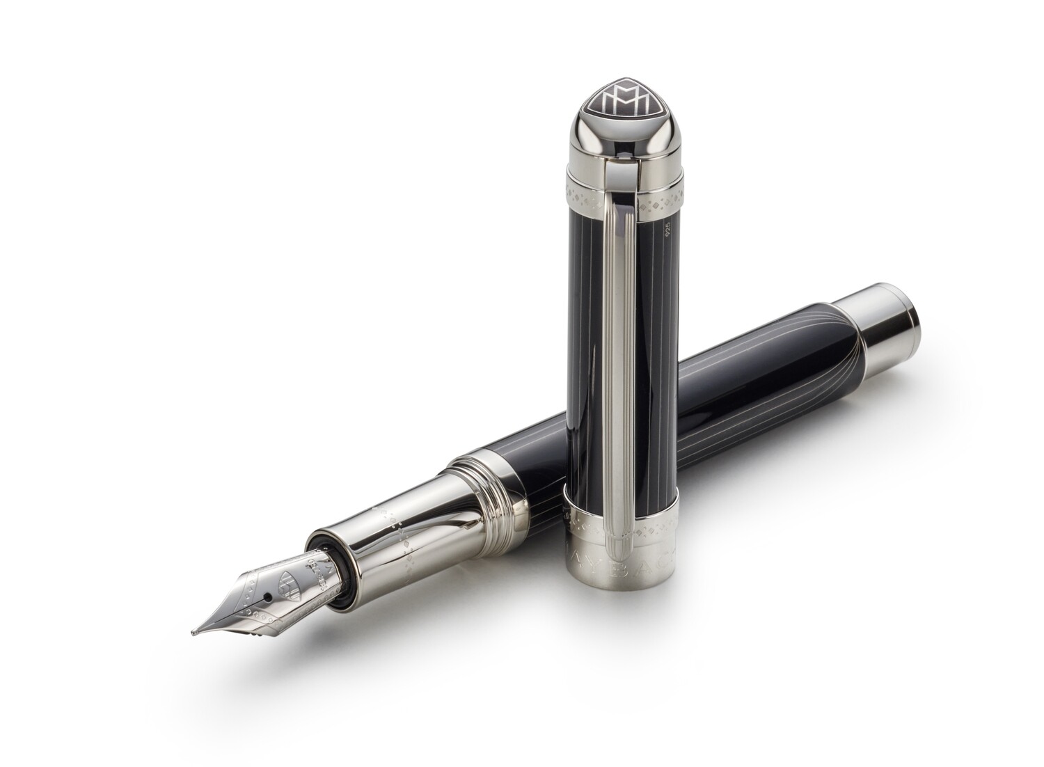 MAYBACH Fountain pen - Midnight black lacquer / platinum  - 18 K solid gold nib in  M