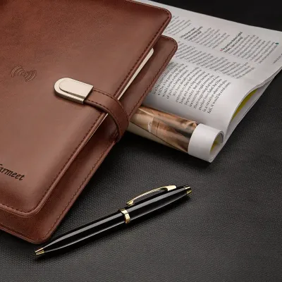 Sheaffer® 100 Glossy Black Ballpoint Pen With Gold Trims