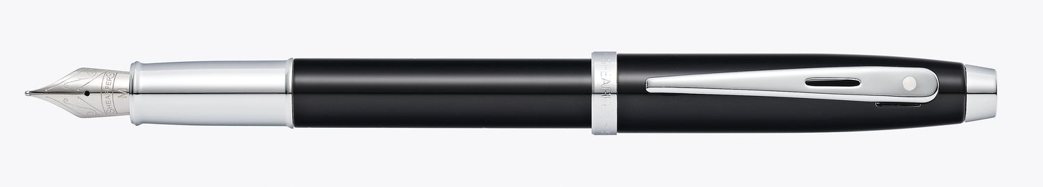 Sheaffer® 100 Glossy Black Lacquer Fountain Pen Medium