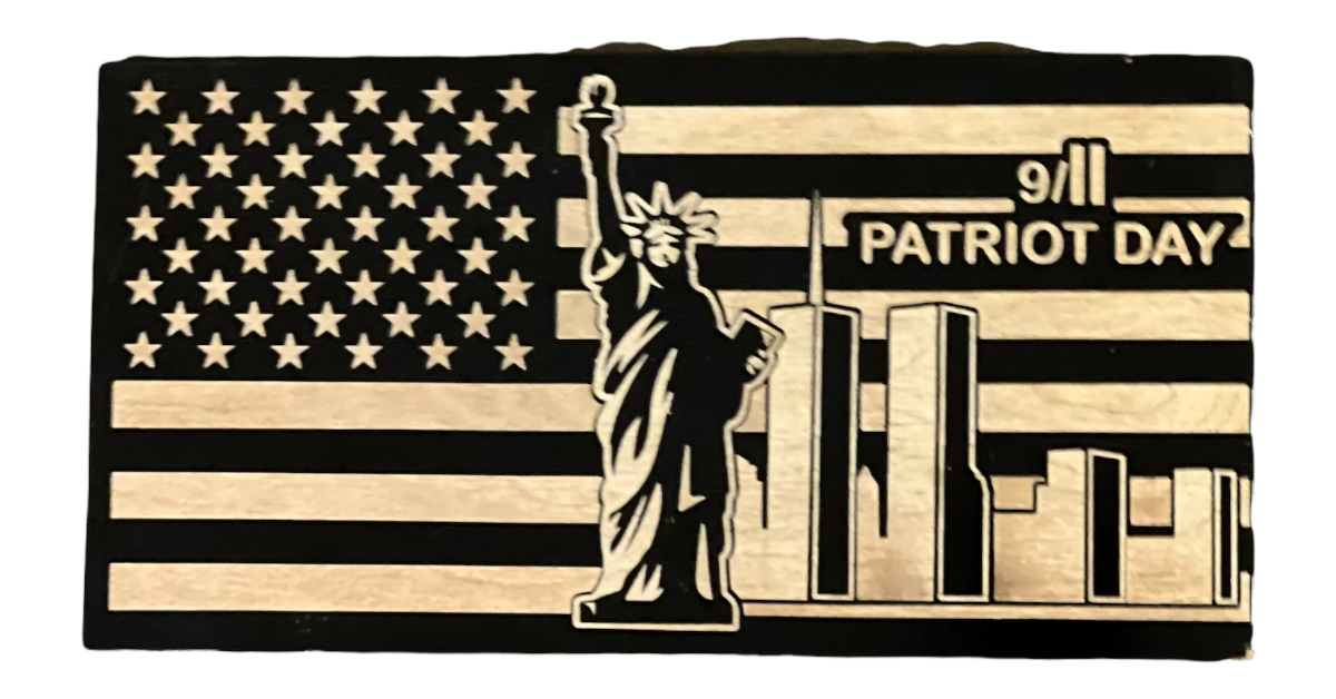 Statue Of Liberty 9/11 Patriots Day Flag (Black&White)