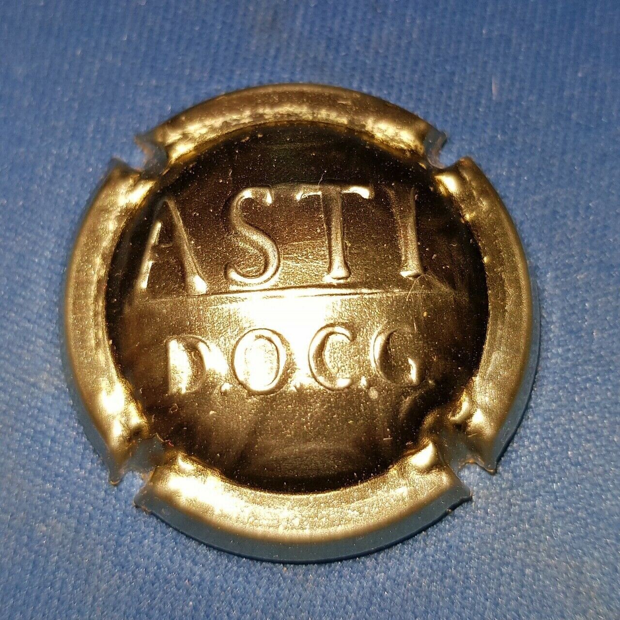 Caspula spumante - CONSORZIO TUTELA ASTI SPUMANTE Oro(rilievo) -italia da   (catalogo)  Usata