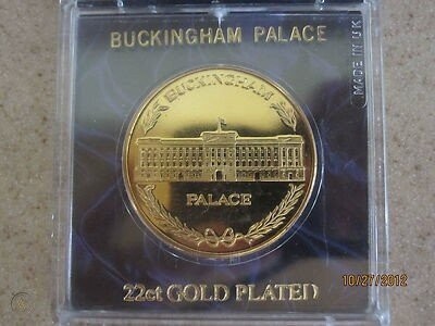 medaglia harrods' buckinggham palace 22ct gold plated