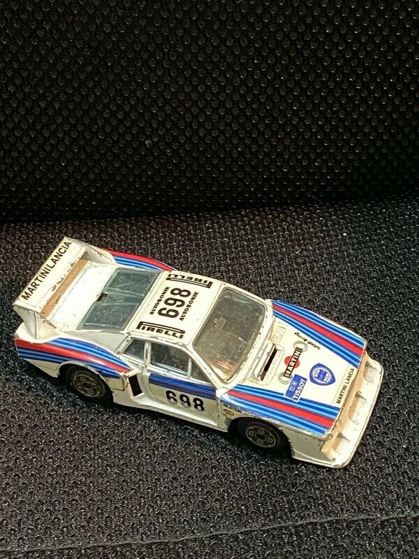 Modellino Burago -  N.4170 - Lancia Beta Montecarlo - scala 1/45