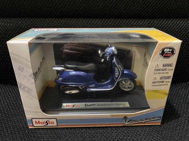 vespa scala 1/18 maisto - granturismo 2003 blu metallizzato