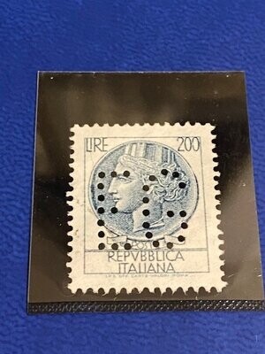 Francobollo - Usato - Italia - 1968 - Coin of Syracuse (Perfin E.G. Egidio Galbani) - Siracusana - ₤ - Italia - lira 200