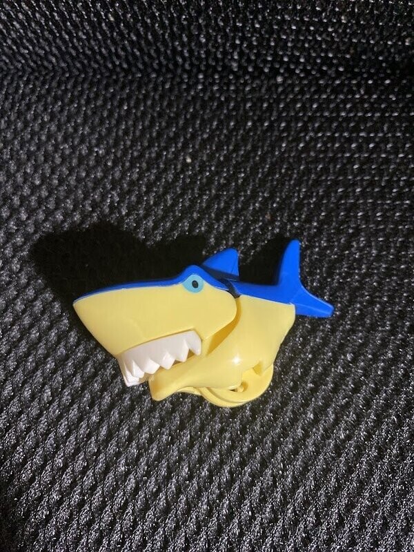 Kinder sorpresa TT063 - Shark no Bpz