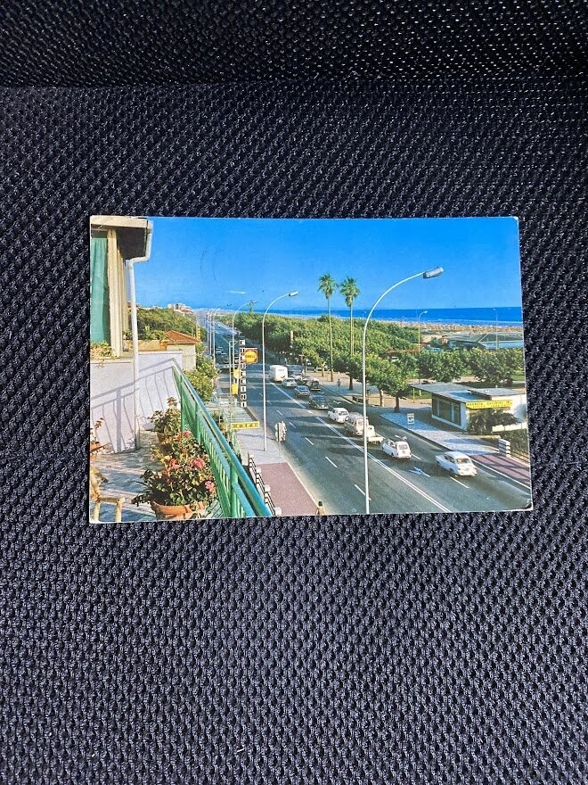 Cartolina Formato Grande Marina di Pietrasanta (LU) Lungomare Viaggiata 1971