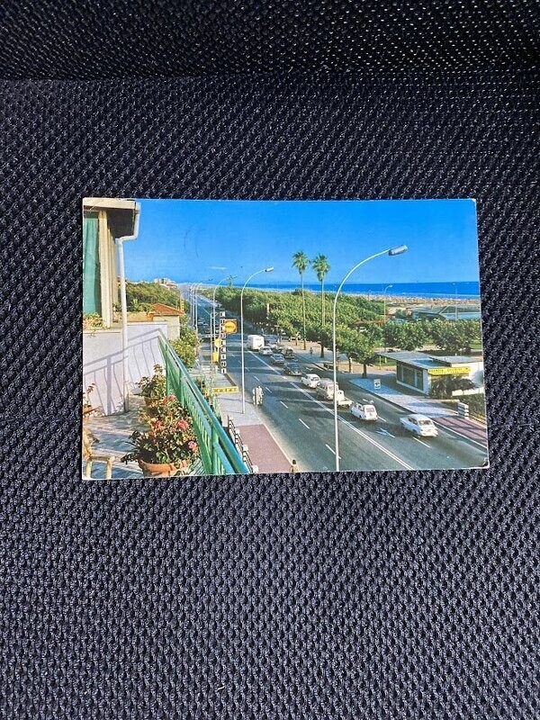 Cartolina Formato Grande Marina di Pietrasanta (LU) Lungomare Viaggiata 1971