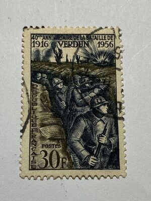 Francobollo - Francia - Verdun: Foot soldiers in the trench - 30 FR - 1956 -Usato