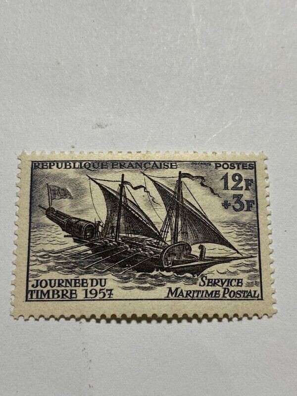 Francobollo - Francia - Felucca XVIIIth Century - 12+3 FR - 1957 -Nuovo