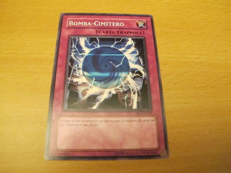 Carta YUGIOH-Bomba-Cimitero-DR3-IT059-ITA-Poor-Common