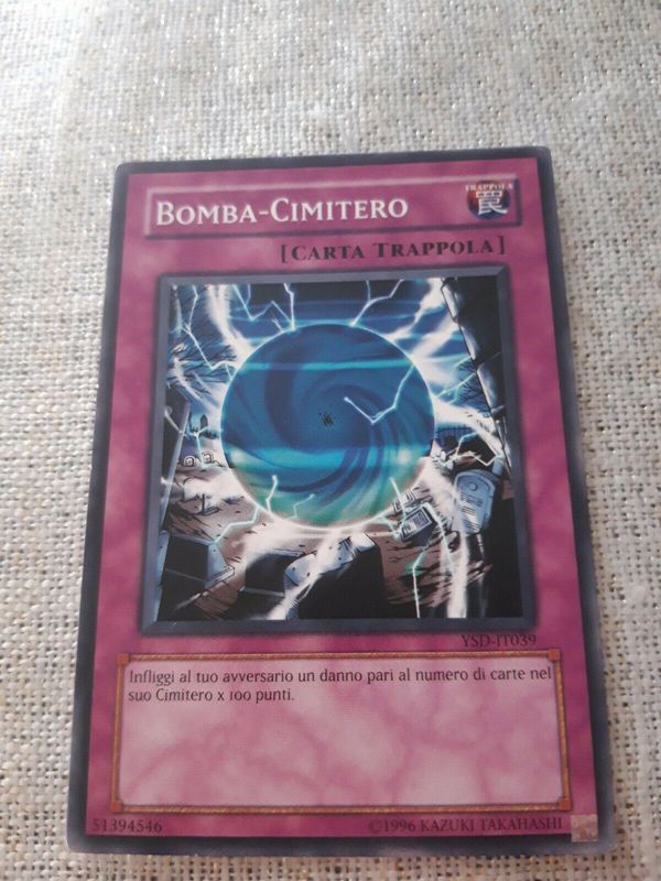 Carta YUGIOH-Bomba-Cimitero-YSD-IT039-ITA-Played-Common 1.Ed