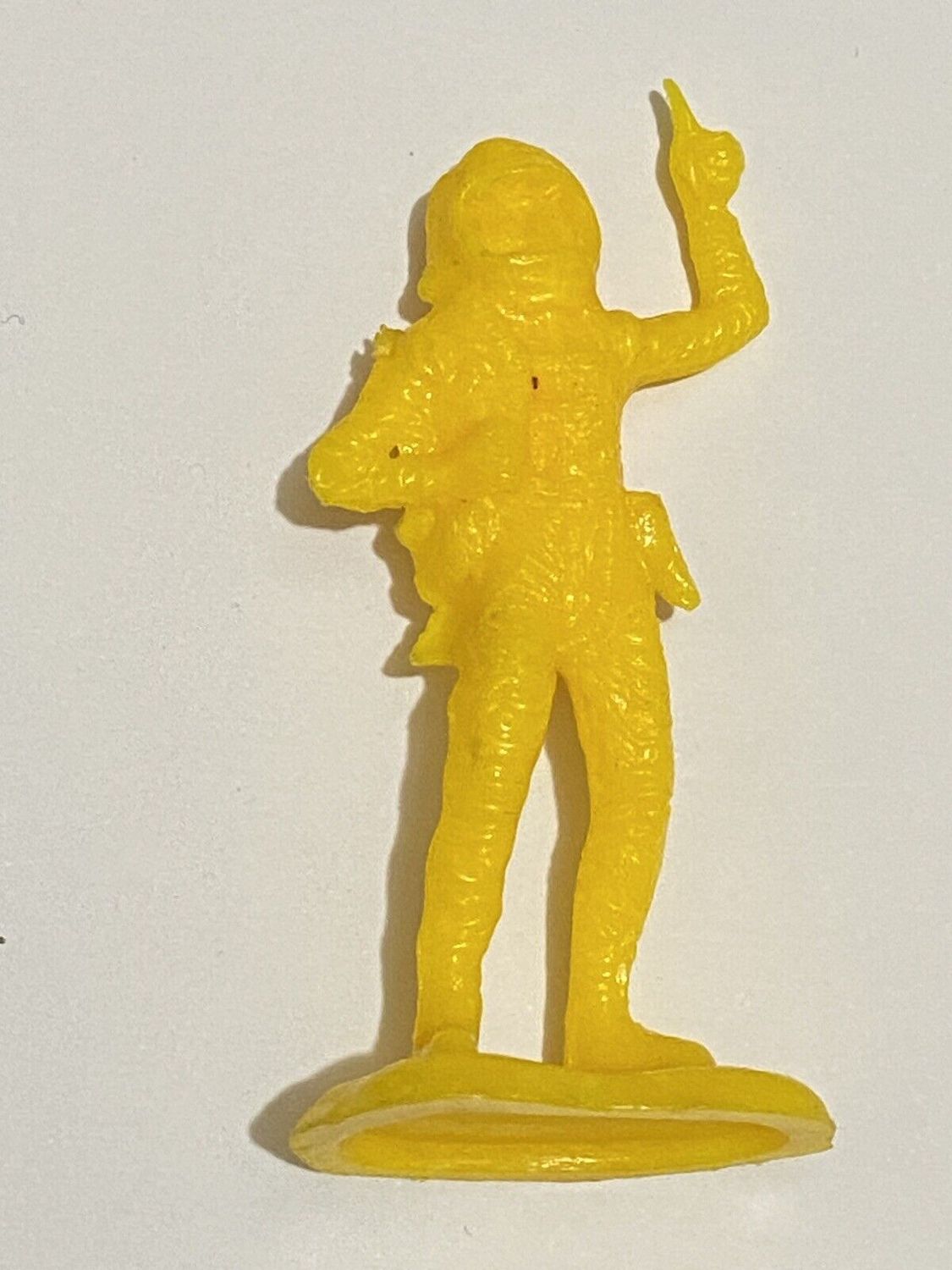 Soldatino Vintage Soggetto spazio  Comansi anni 70 colore giallo