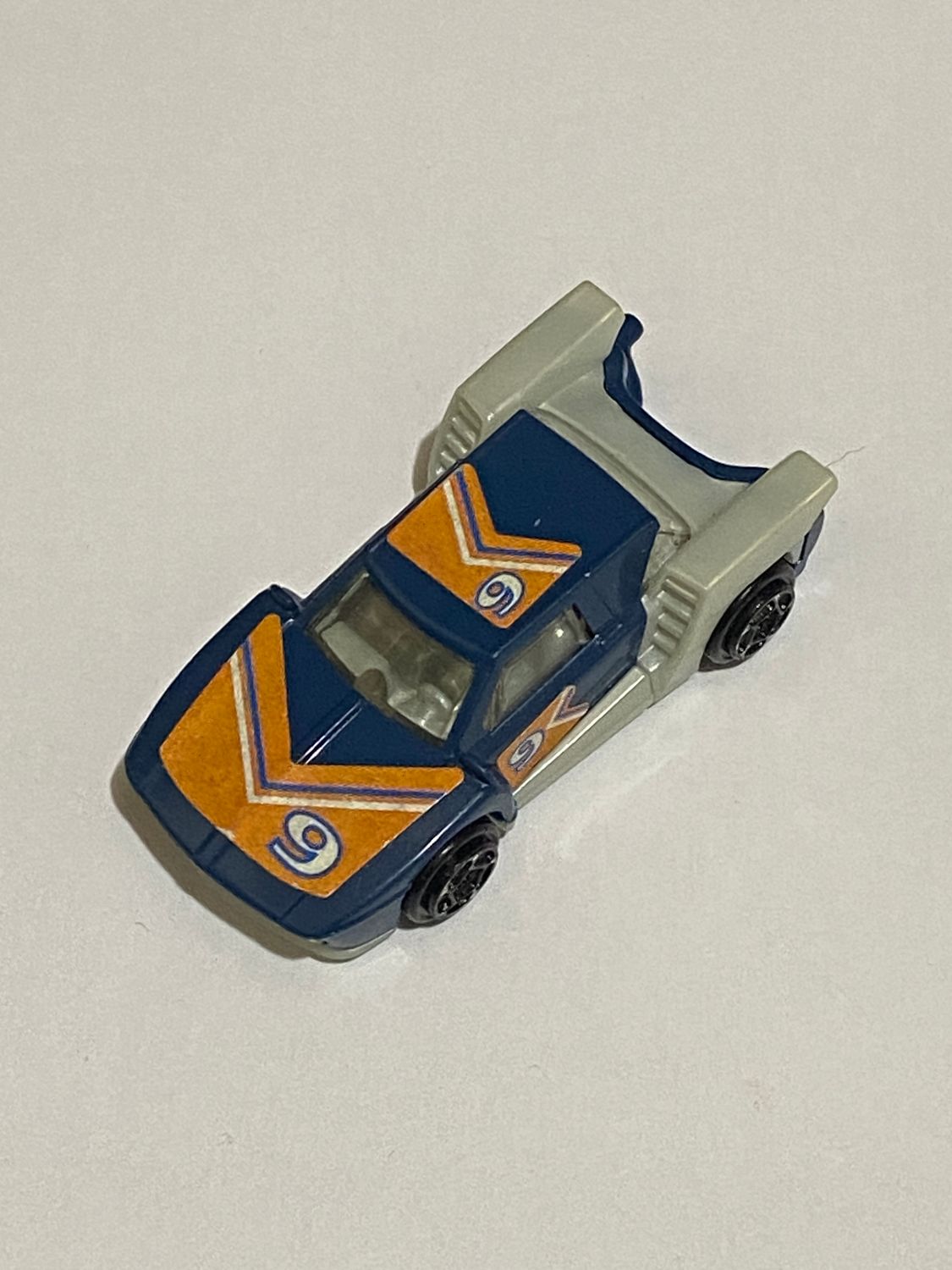 Kinder sorpresa NV080 - Auto da corsa - La numero 9 no bpz