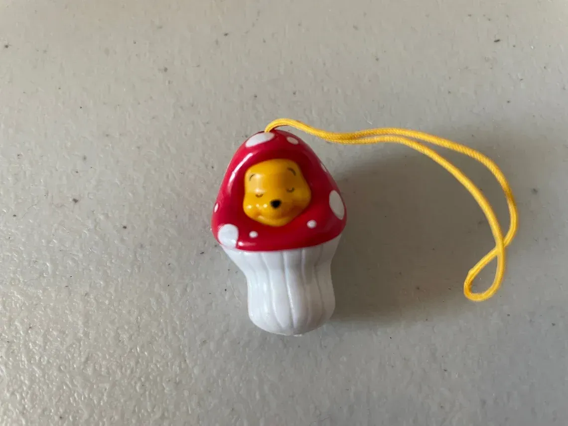 TOMY Personaggio  WINNIE THE POOH Disney Animal WEAR 10 Garden edition Fungo